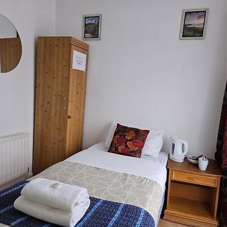 Rose Marie Guest House Peterborough Buitenkant foto